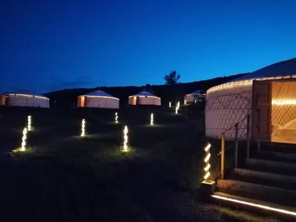 Jurta Hotel Balatongyoeroek Екстер'єр фото